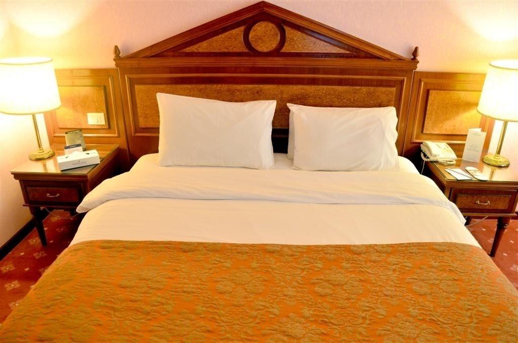 Serenada Golden Palace - Boutique Hotel Beirut Exterior photo